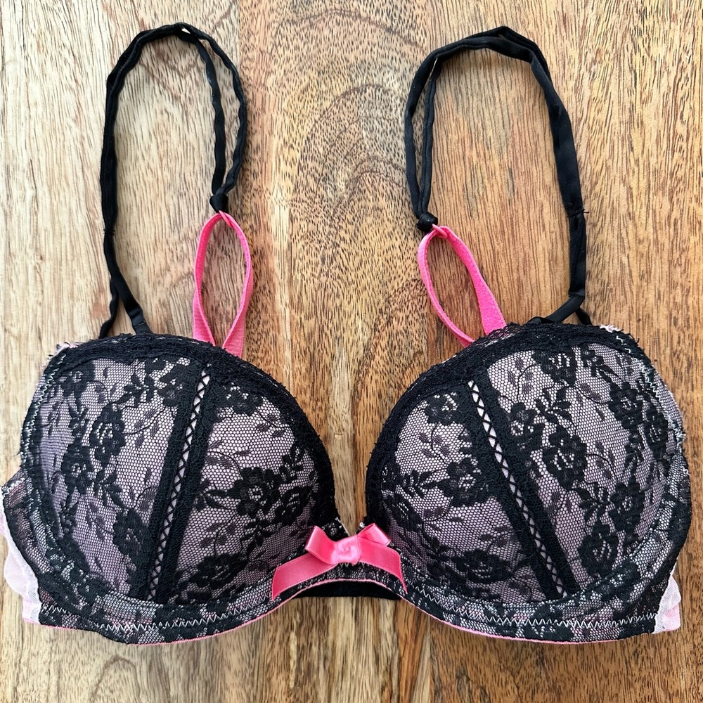 VICTORIA'S SECRET Sexy Little Things Push Up Bra Size 32B